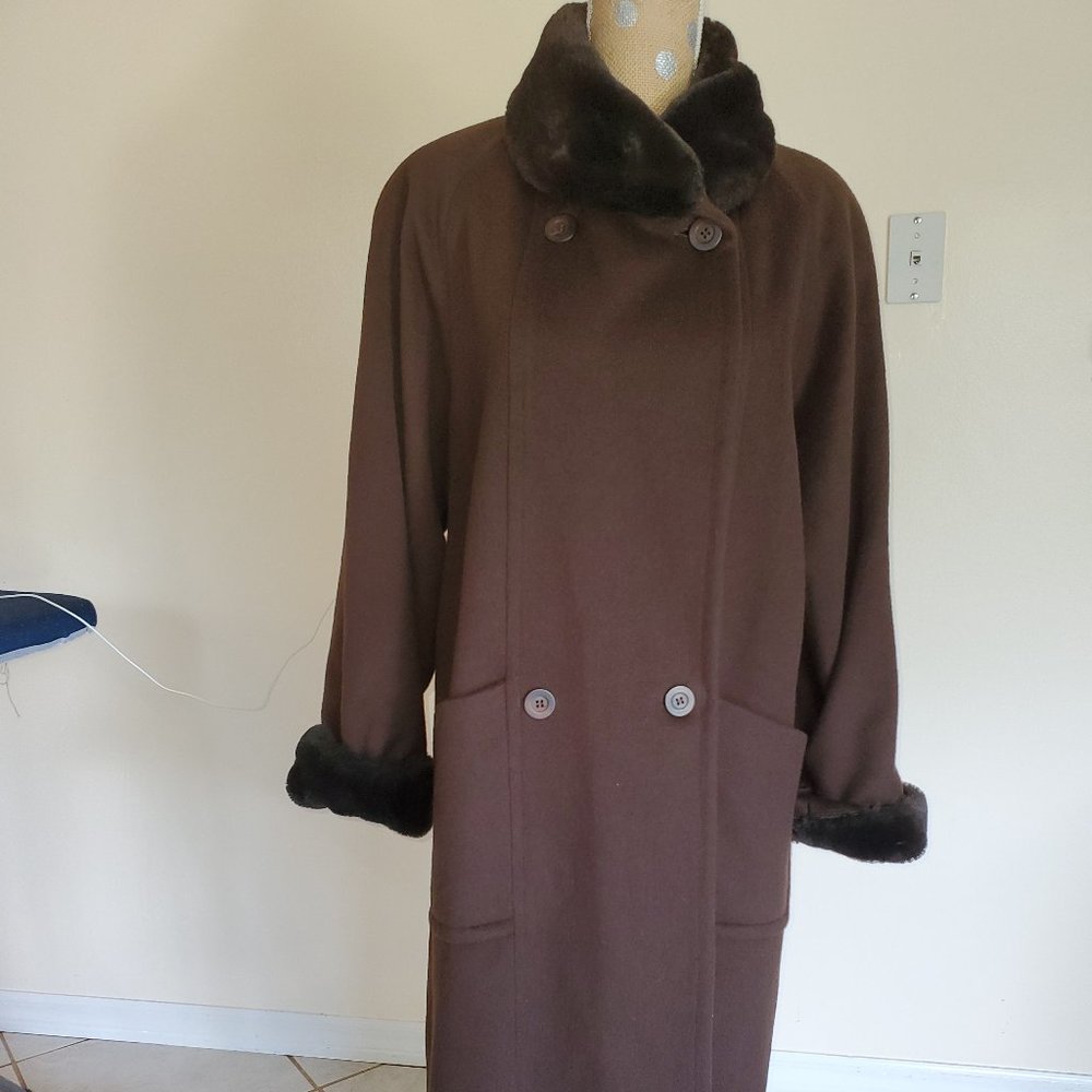 Elegant Brown Double-Breasted Coat